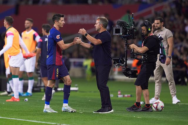 九游体育-热火观众热烈欢呼！，姆巴佩迎来十五赛季出色发挥再创辉煌时刻(体热和热体是同一部吗)