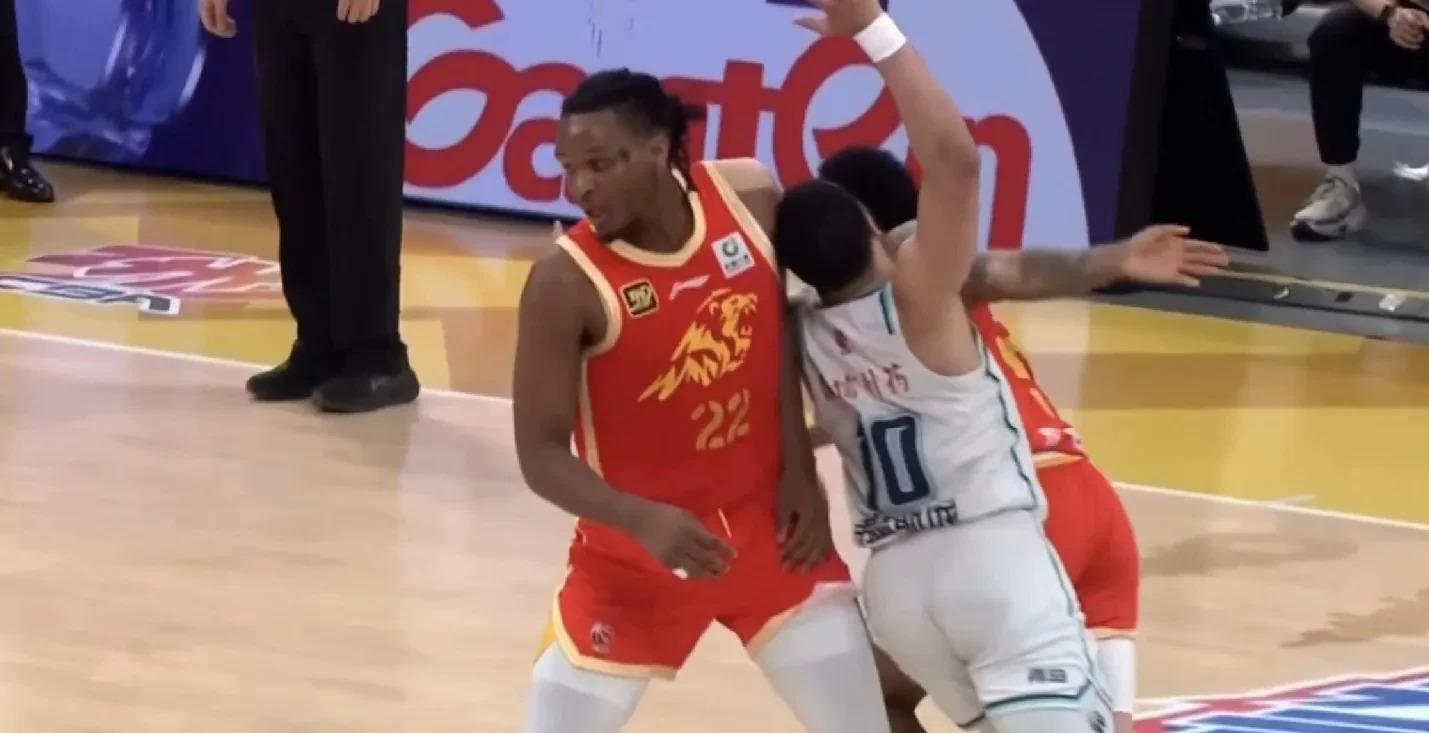 九游体育- 日本天皇投降诏书原文 